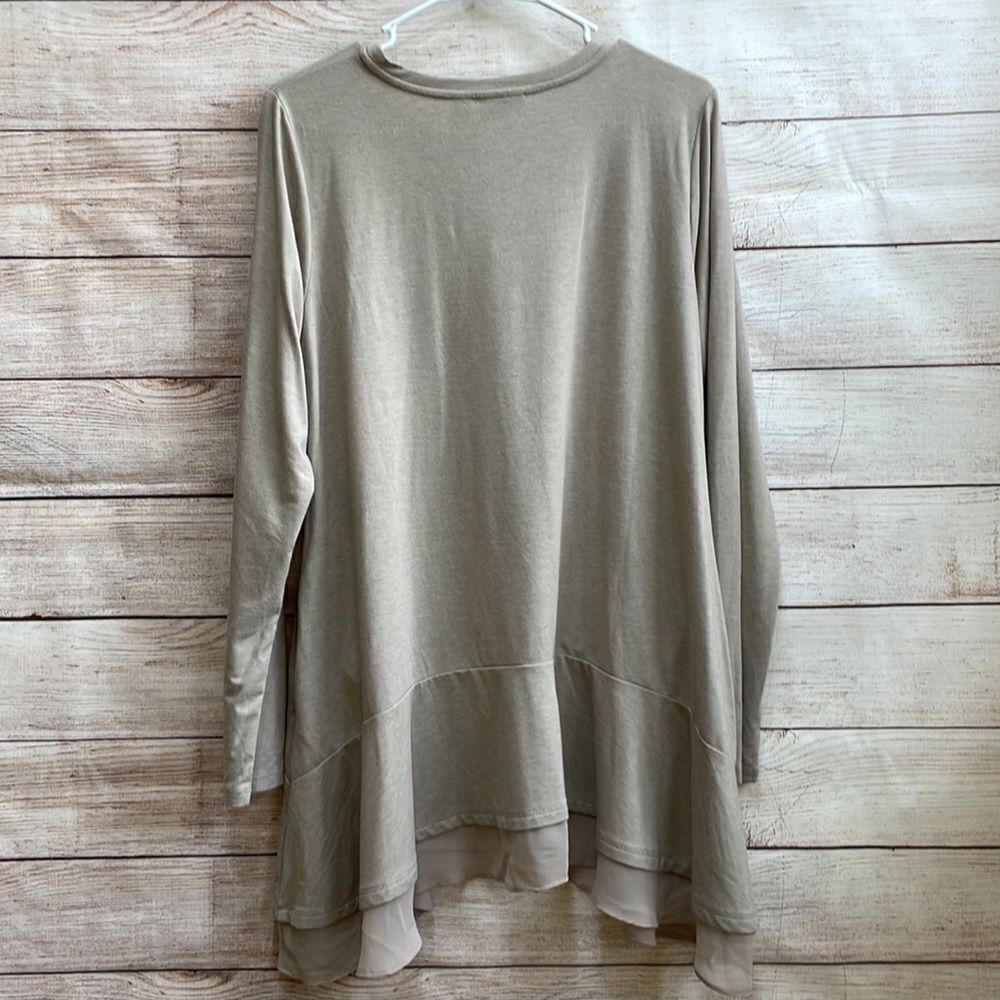 ‎LOGO LOUNGE SOFT KNIT TOP - Picture 5 of 5
